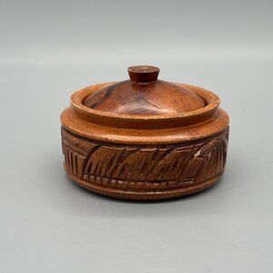 Vintage Hand Carved Bahamas Wooden Lidded Box With Tropical Motif Rustic
